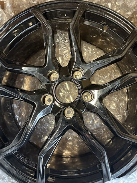 POLARIS FRONT SLINGSHOT RIM 1525341-067