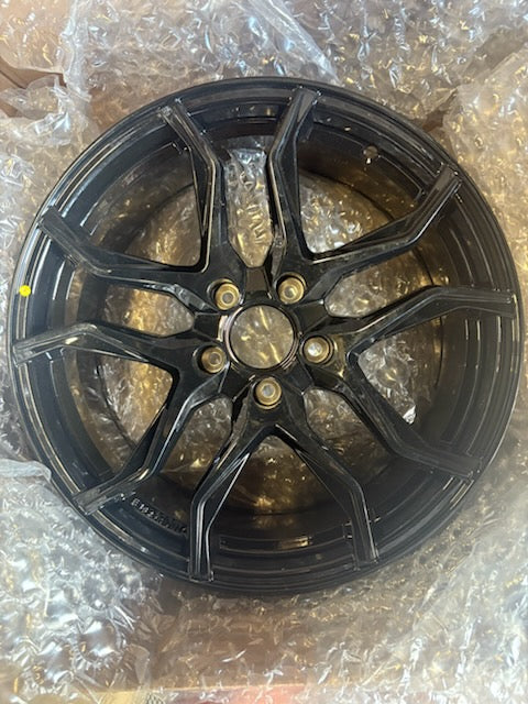 POLARIS FRONT SLINGSHOT RIM 1525341-067